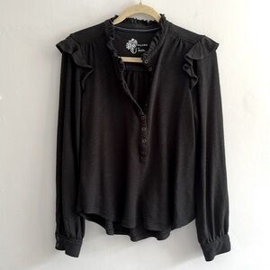 PILCRO Anthropologie ruffled Henley long sleeved top size xs